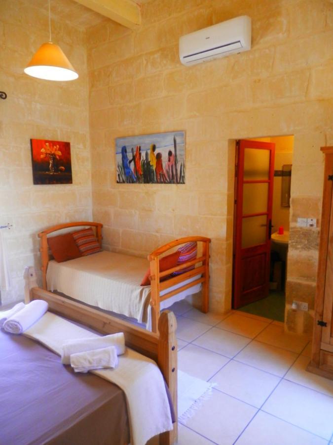 Arkati Literary B&B Sannat Ngoại thất bức ảnh