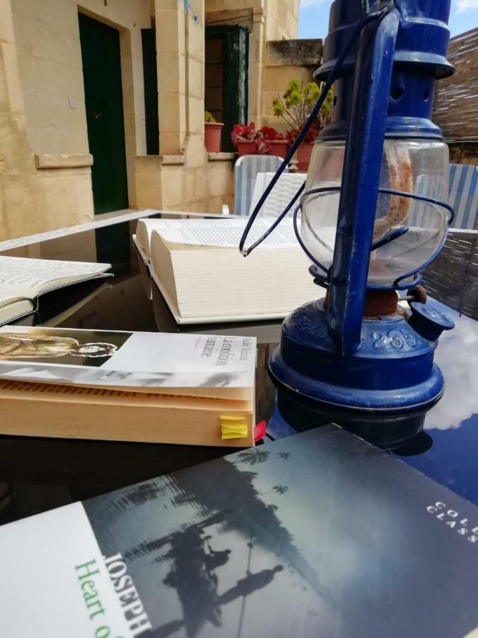 Arkati Literary B&B Sannat Ngoại thất bức ảnh